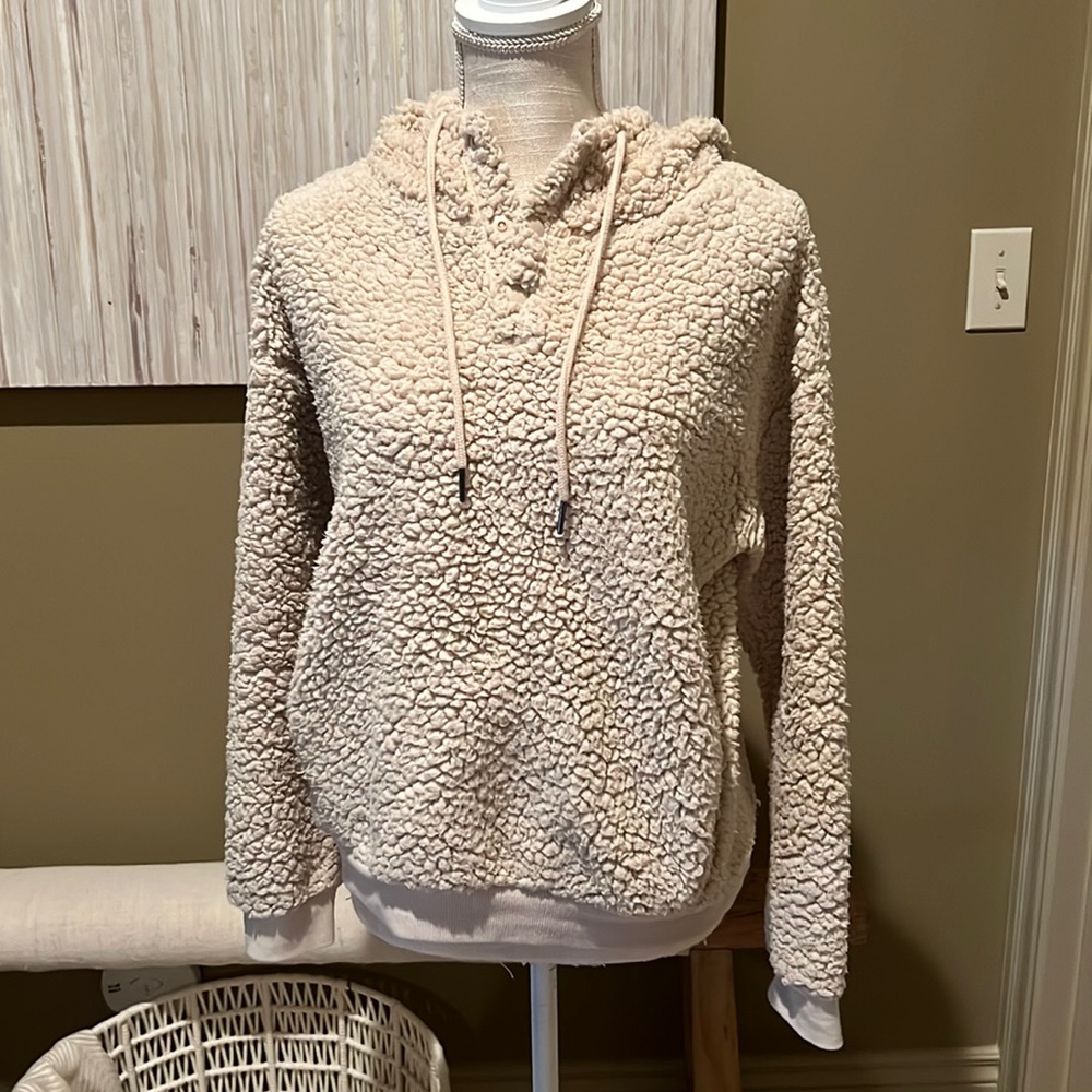 Z by Zella Cropped Henley Hooded Sherpa Pullover in Cream